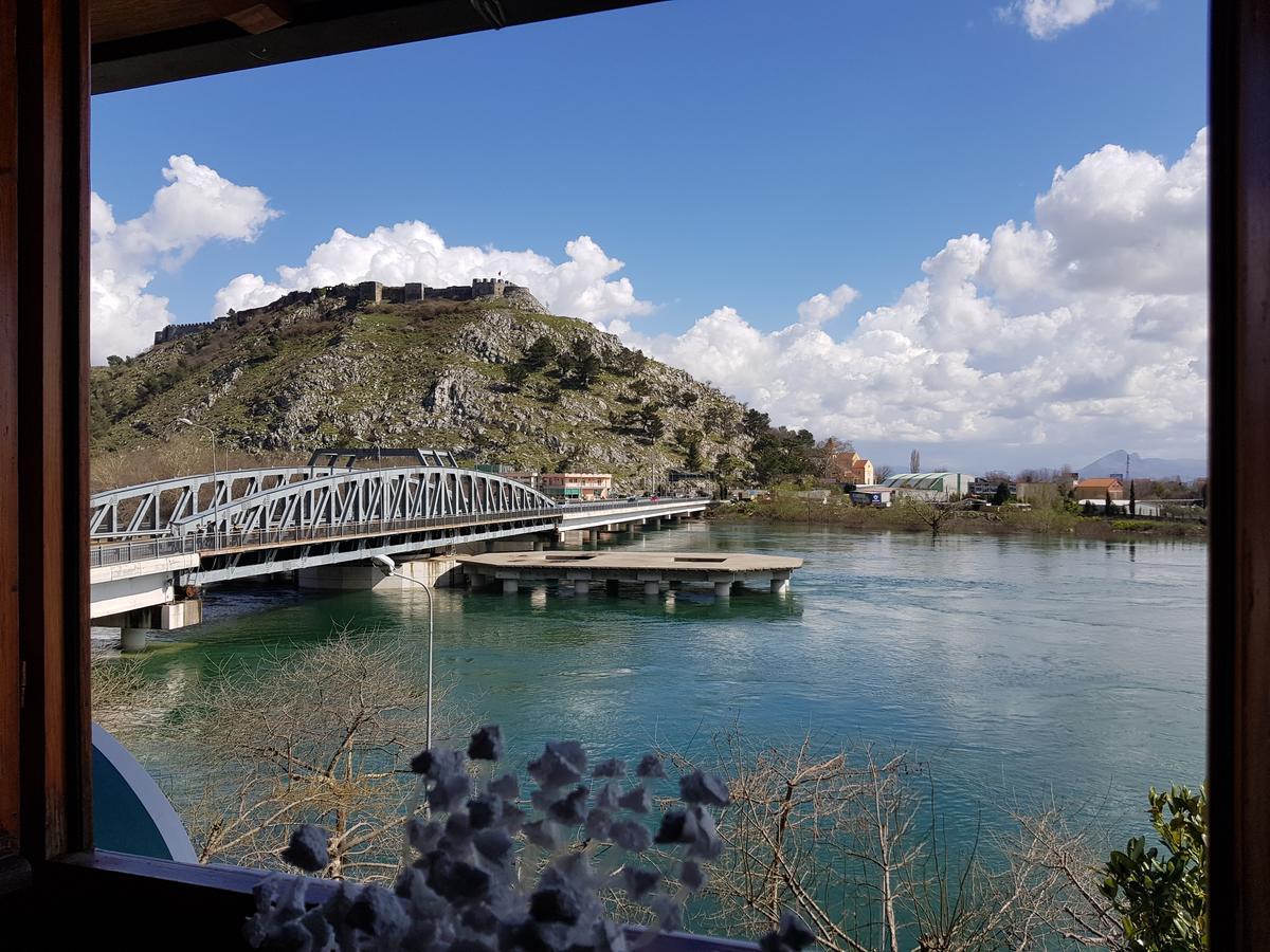 Hotel Vataksi Shkoder Exterior photo